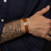 Wanderer's Journey Men Name Bracelet - Brown Leather