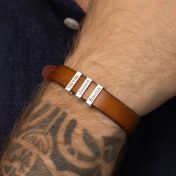 Wanderer's Journey Men Name Bracelet - Brown Leather