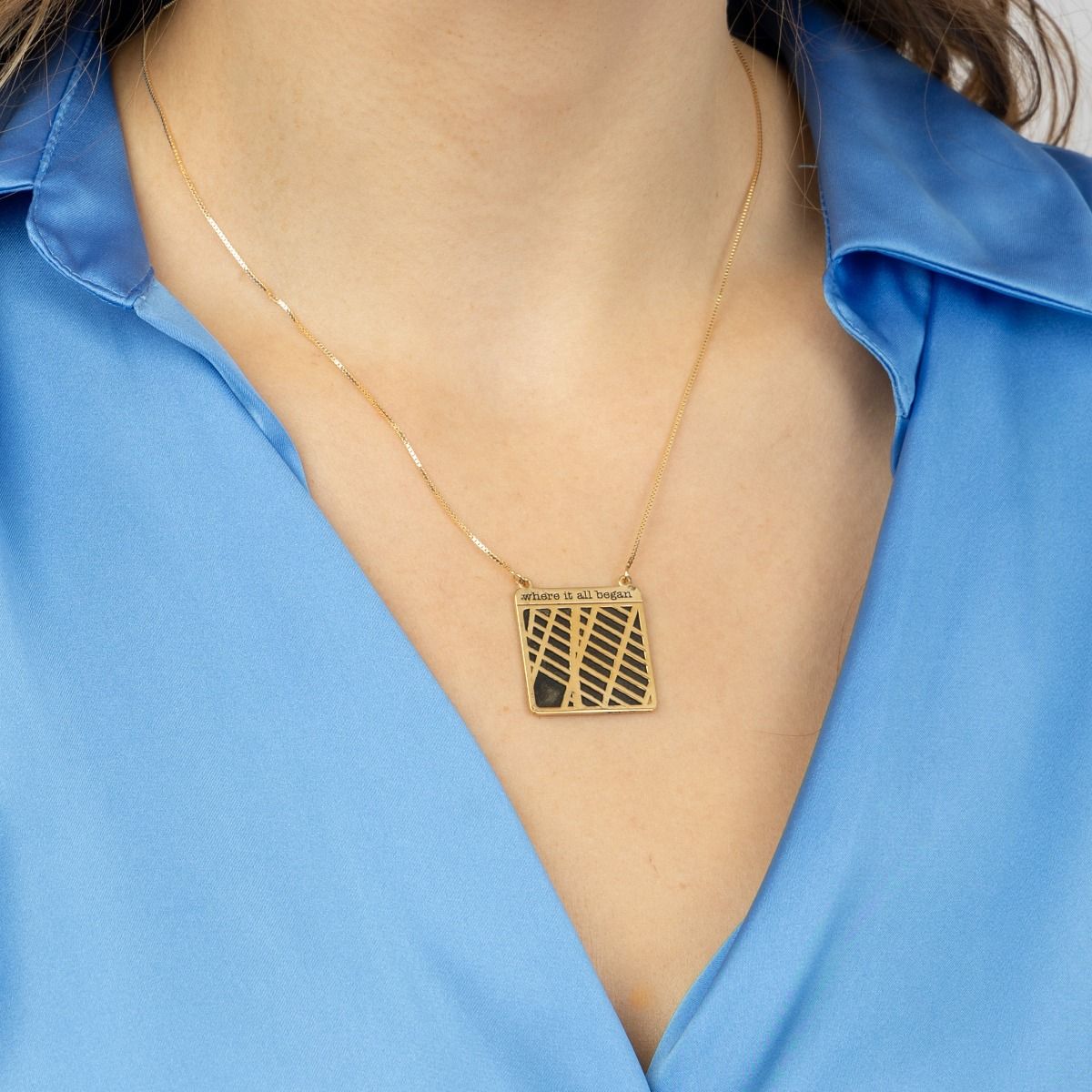 Enchanted Map Statement Silhouette Necklace [18K Gold Plated] 