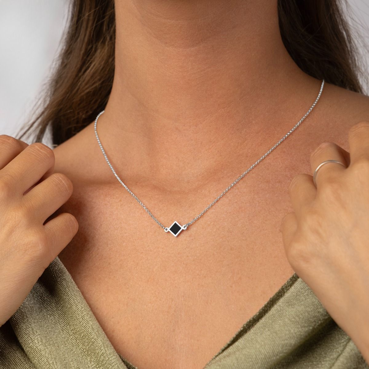 Maria Necklace with Nano Bible [Sterling Silver]