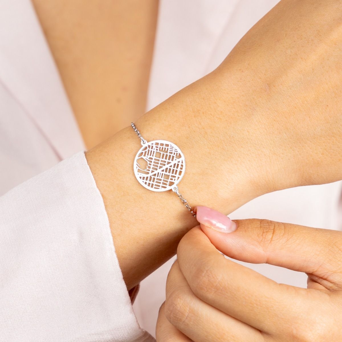 Memories Circle Map Bracelet [Sterling Silver]
