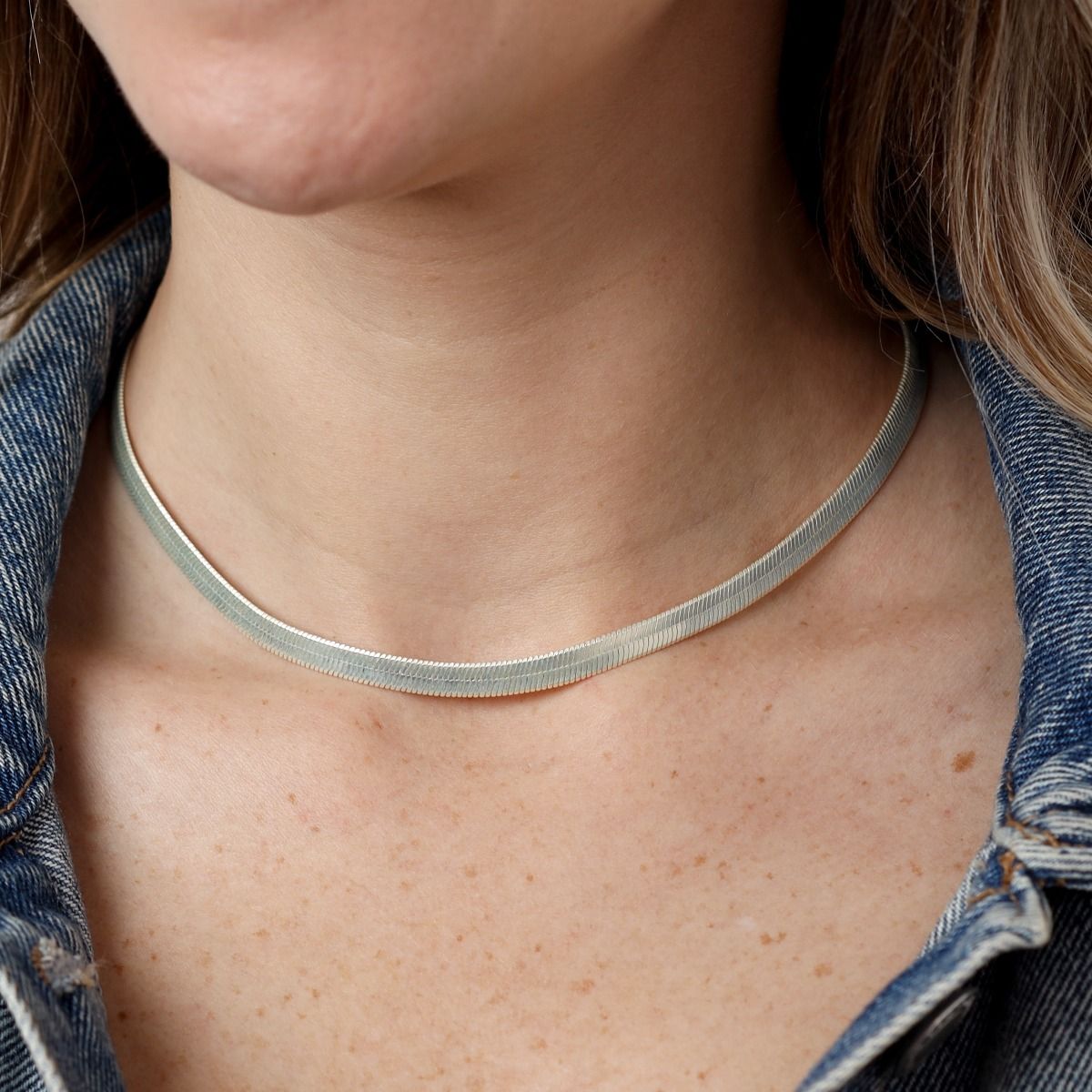 Ann Herringbone Necklace [silver plated]
