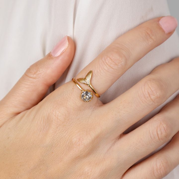 Mermaid's Treasure Ring [white crystal]