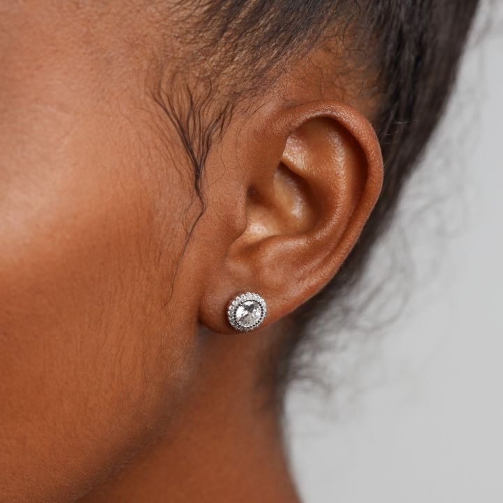 Dazzling Crystal Stud Earrings [Sterling Silver]
