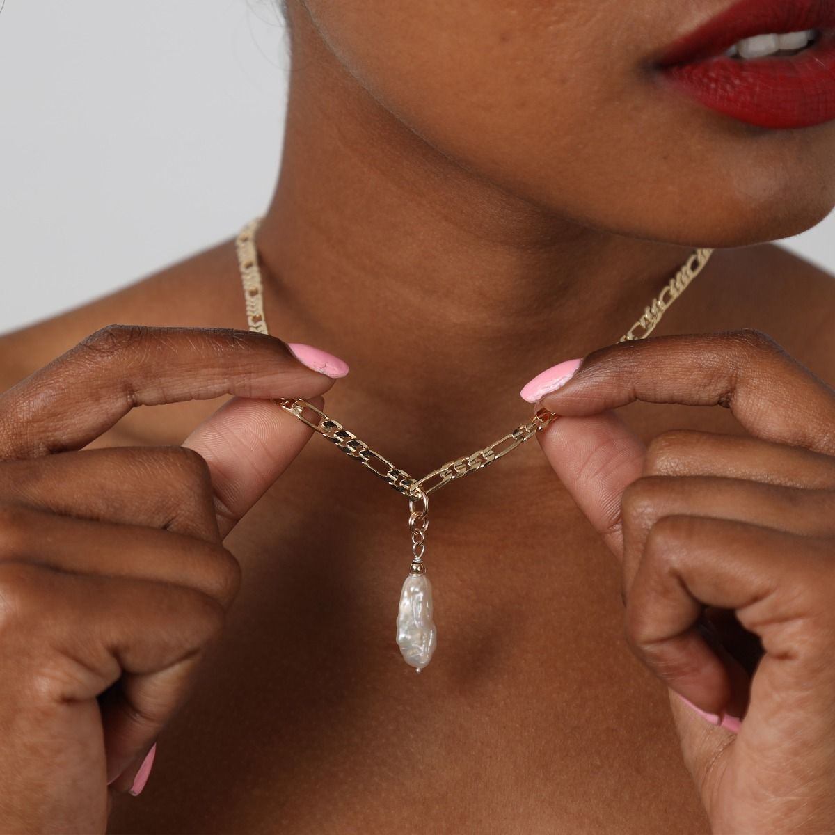 Pearl Glow Necklace