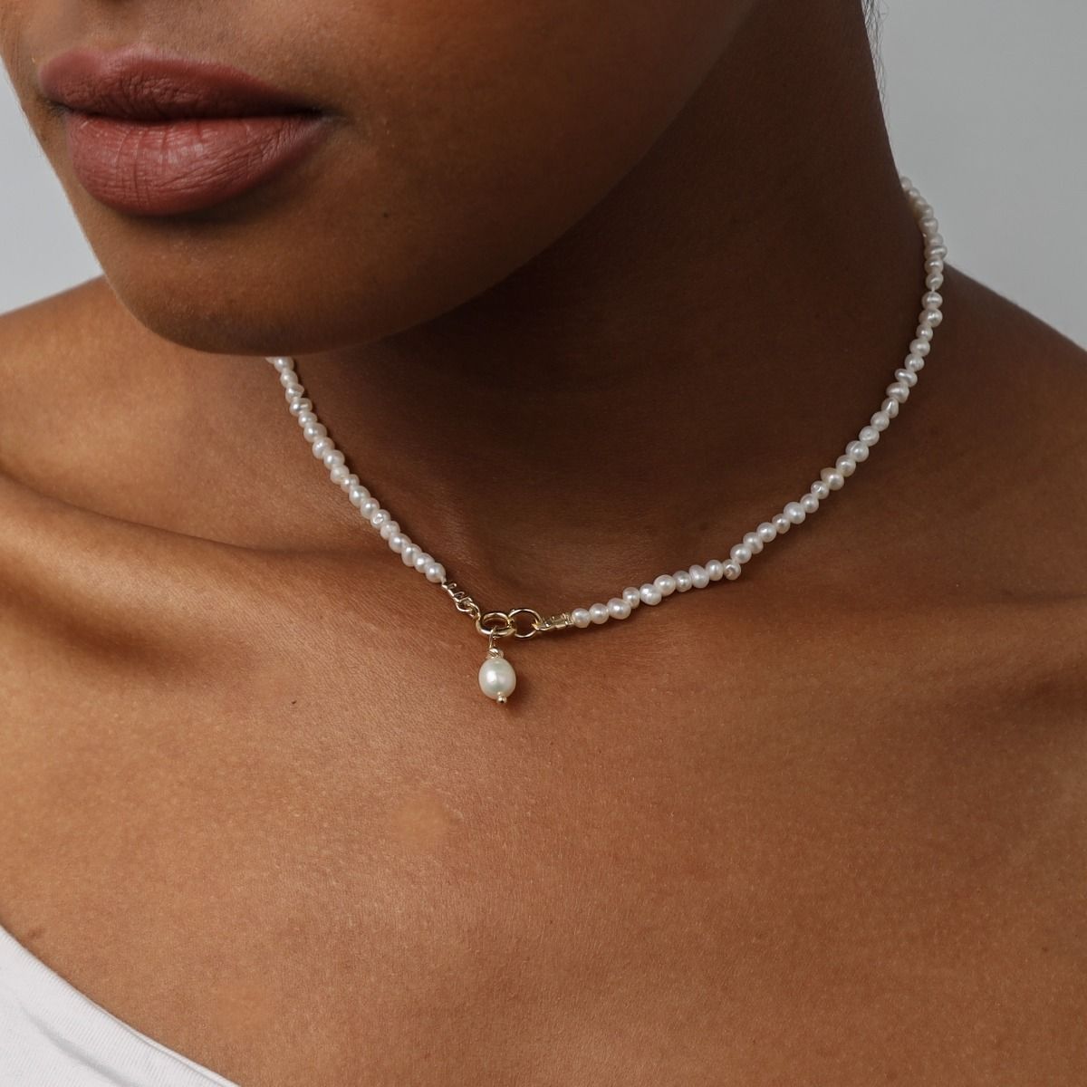Classic Pearl Necklace