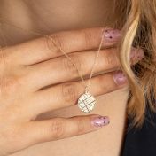 Memories Circle Map Necklace [14 Karat Gold]