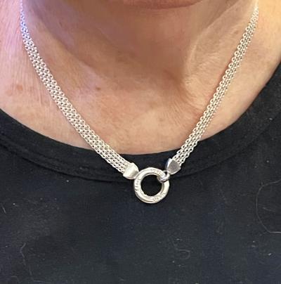 Family Circle Name Necklace [Sterling Silver]