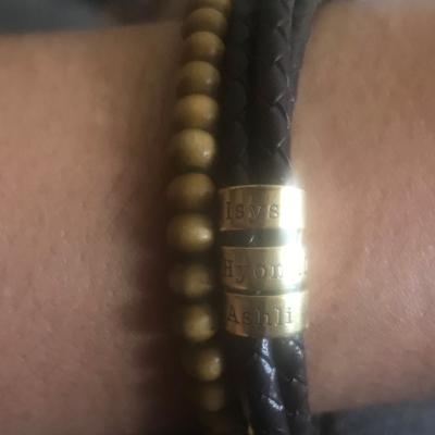 Men Brown Bracelet with Engraved Spheres in Silver